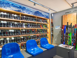 Skischuhe und Snowboardboots - Sliderbild 1